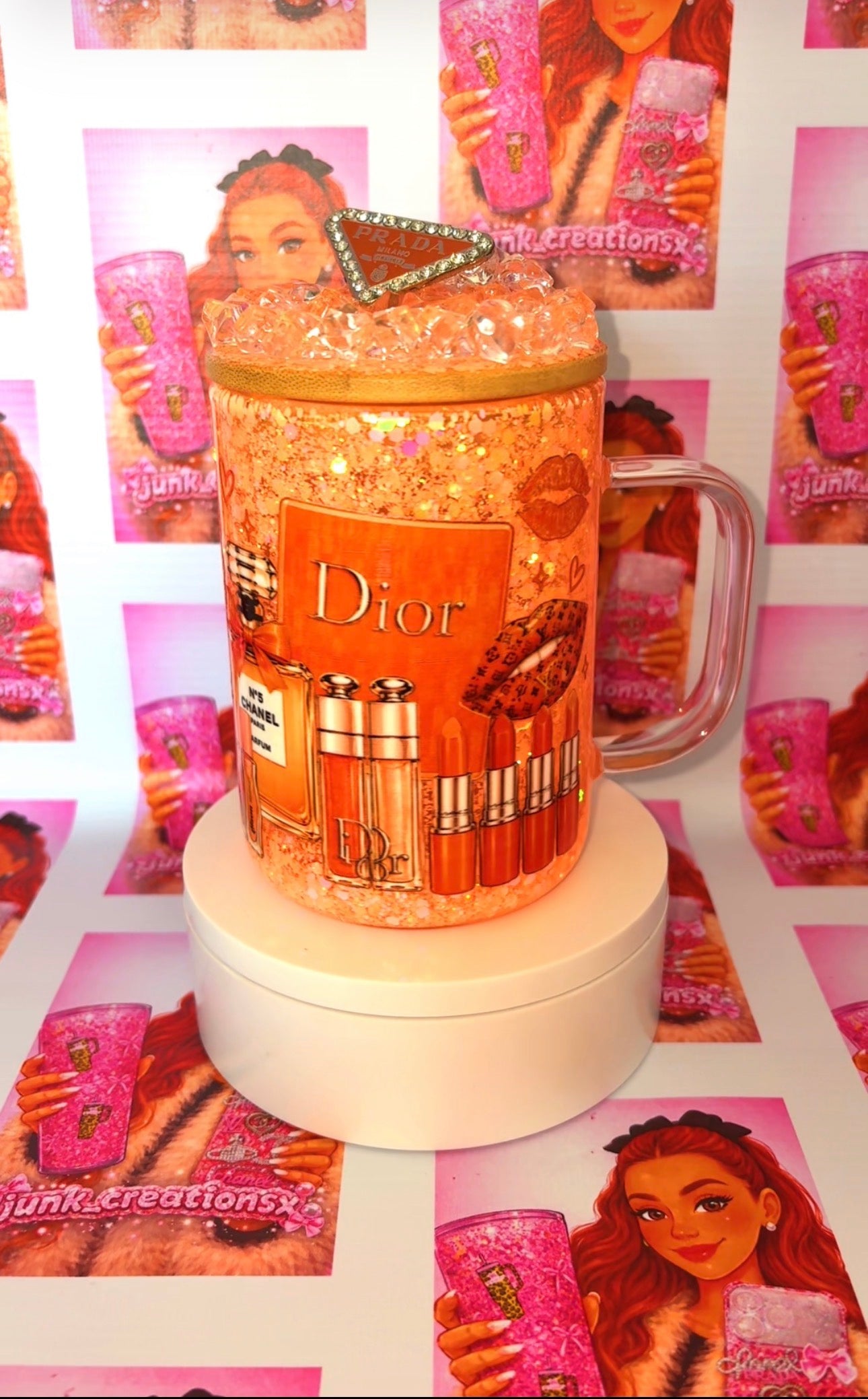 Pre made Snowglobe mug with ice & charm