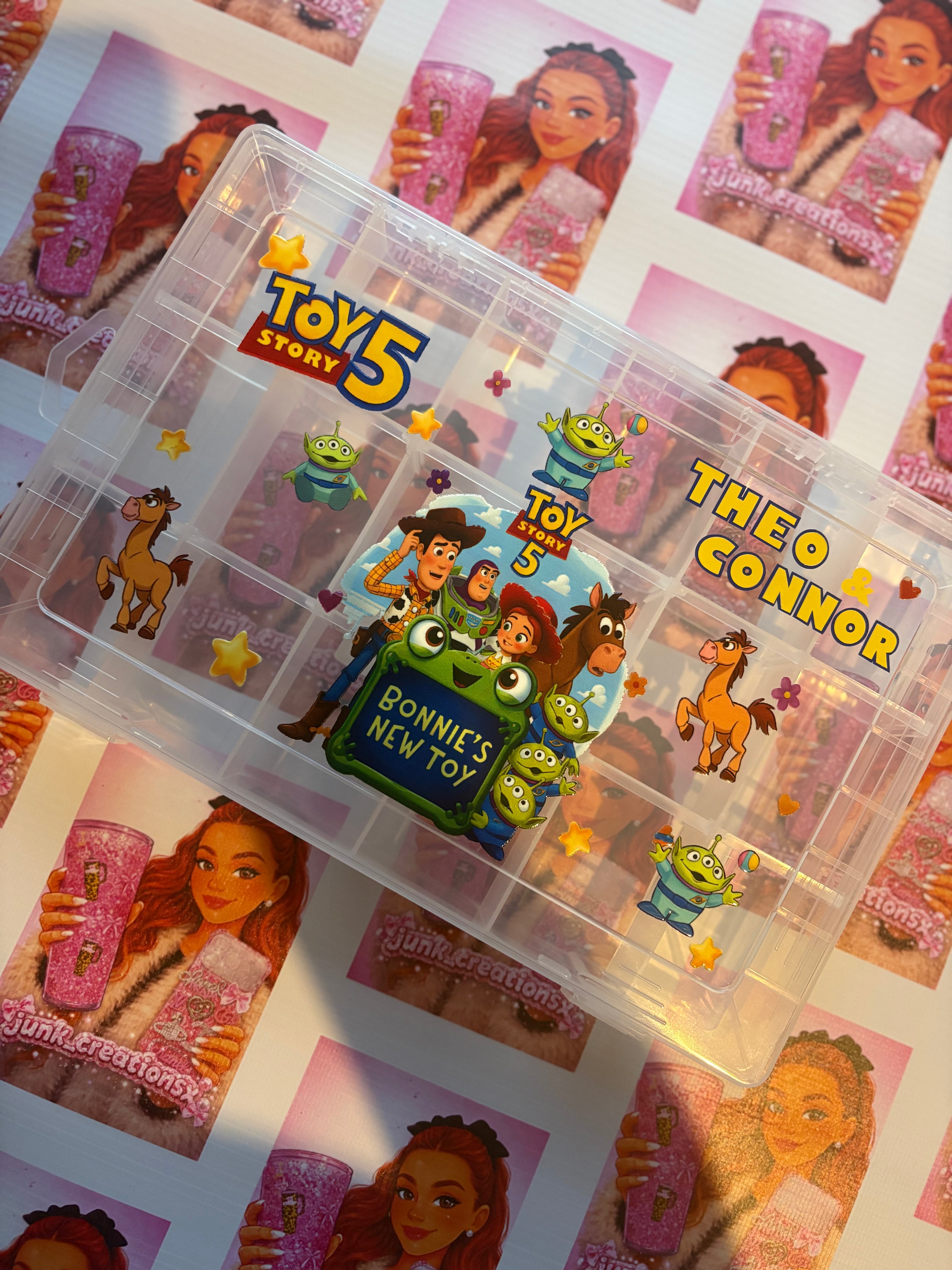 Medium size snack box