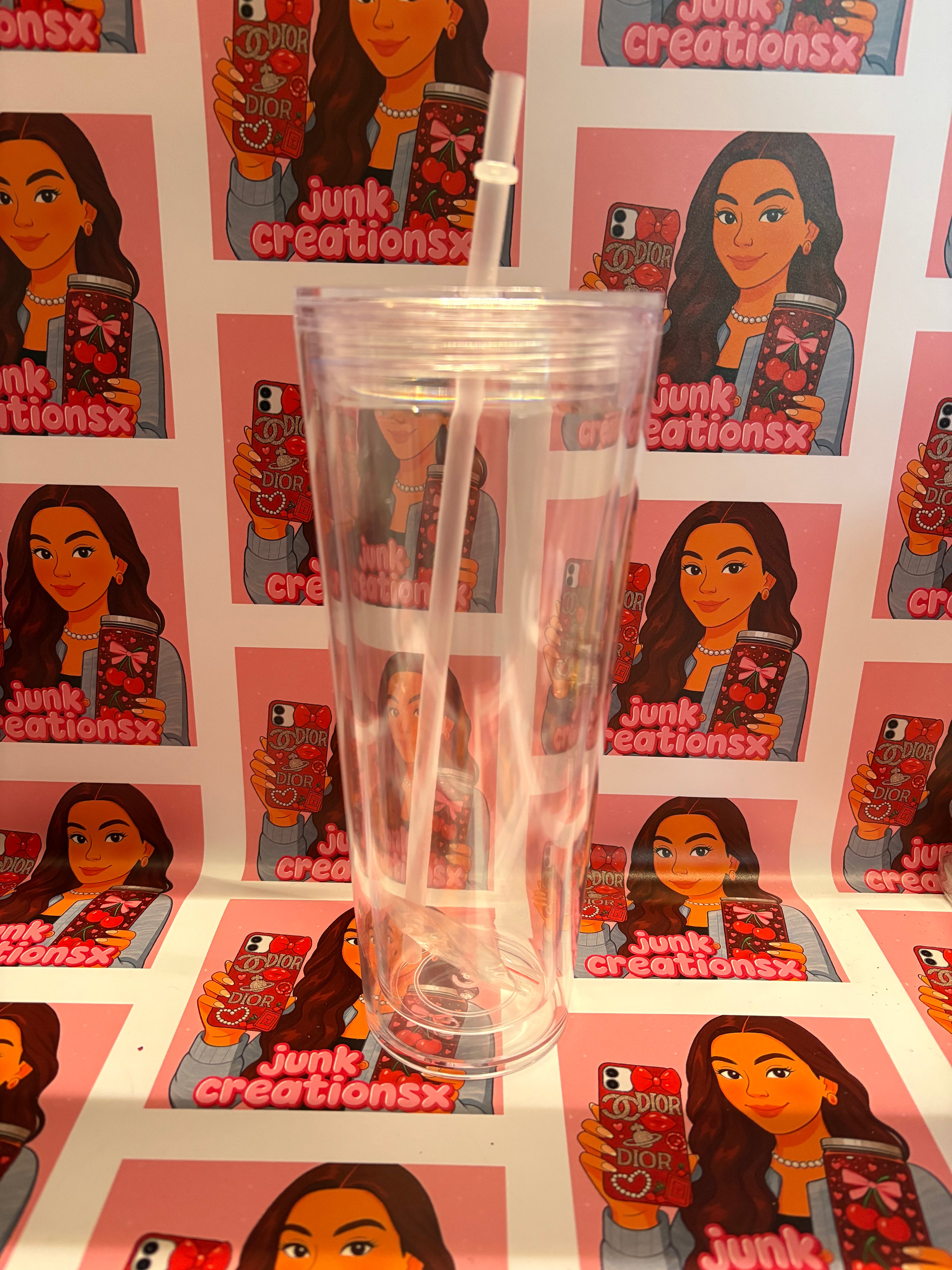 24oz snowglobe with ice & charm
